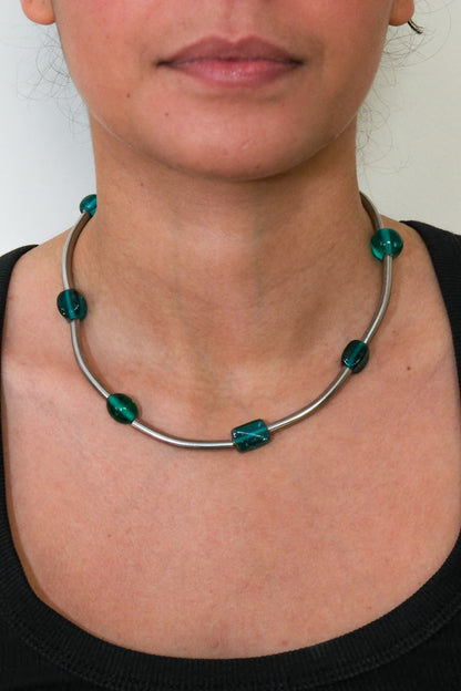 Collier Nomad