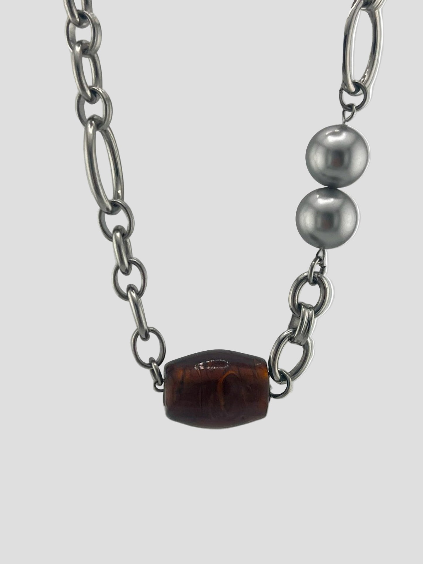 Collier Genesis
