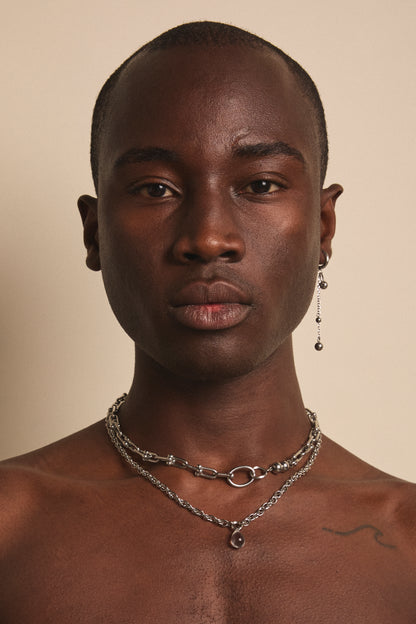 Collier Messy