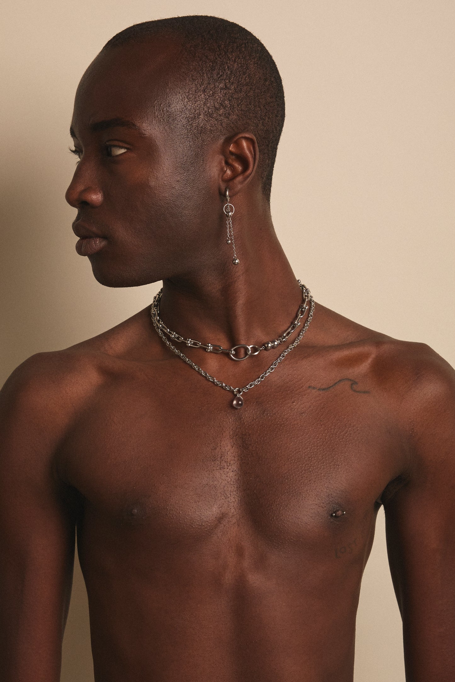 Collier Messy