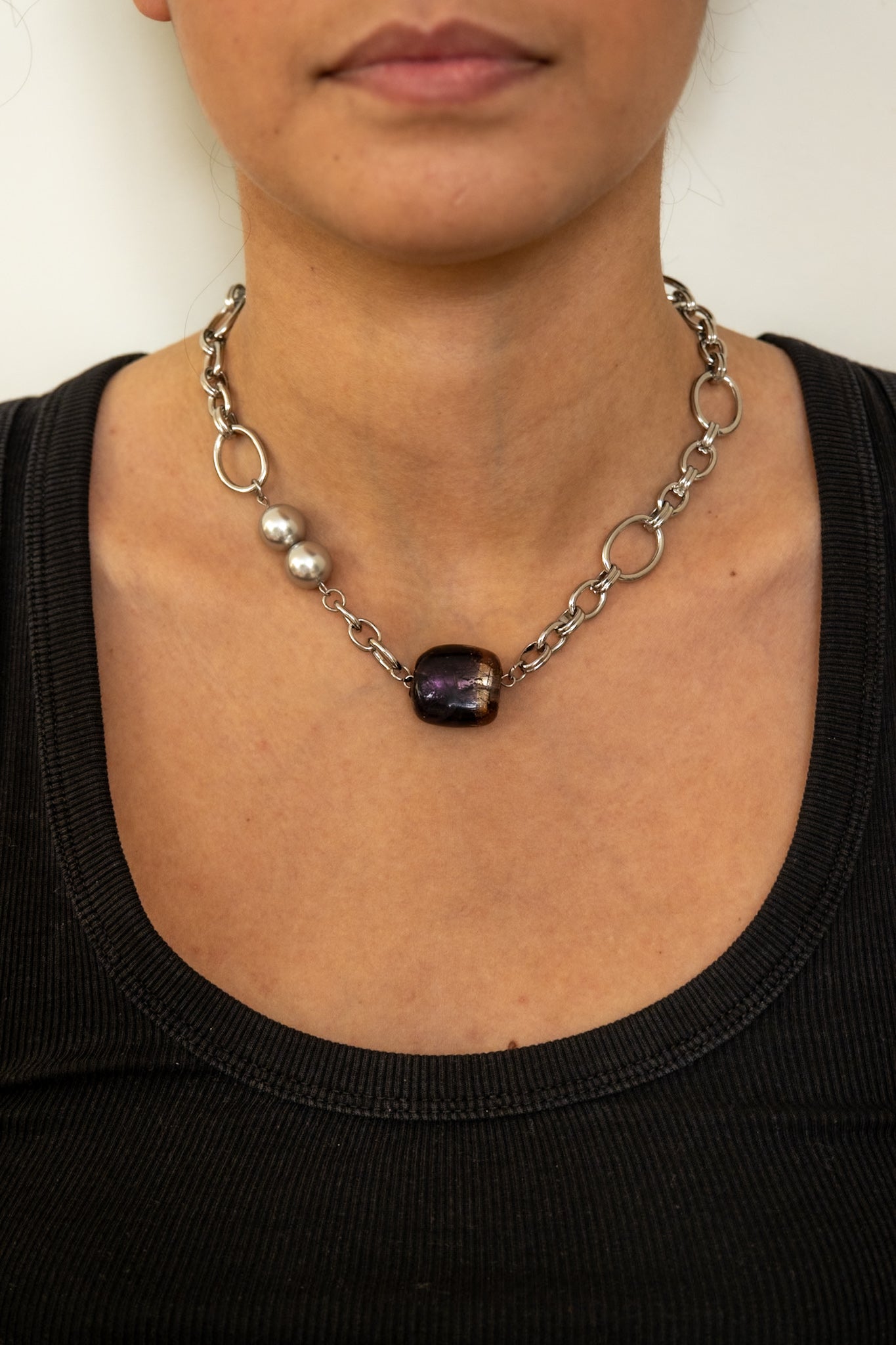 Collier Genesis